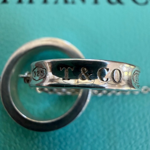 Tiffany & Co. Interlocking Circles Pendant in Silver - Picture 3 of 11